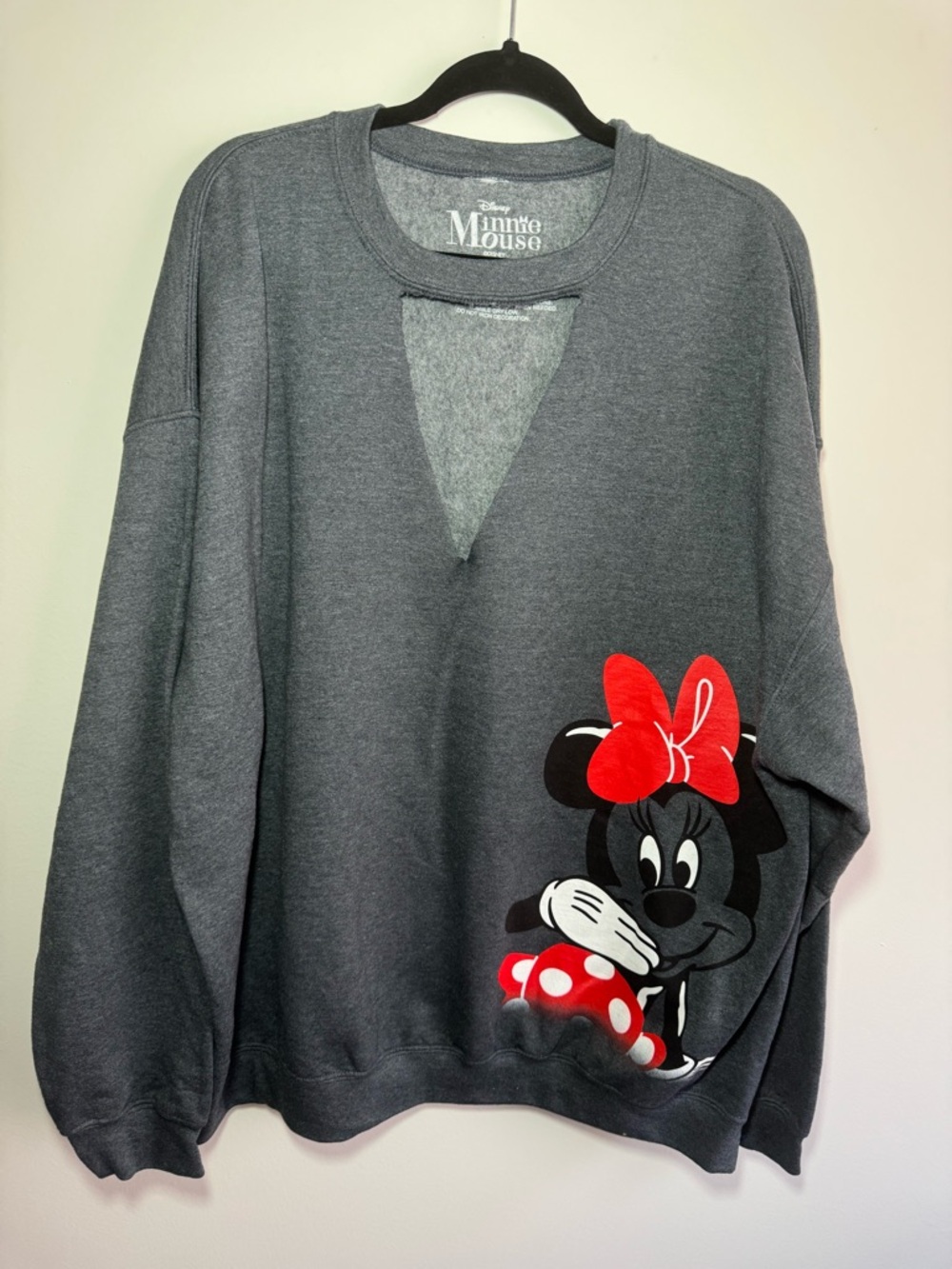 EUC Disney Pretty Minnie Mouse Gray Sweatshirt Women’s Size 2X
